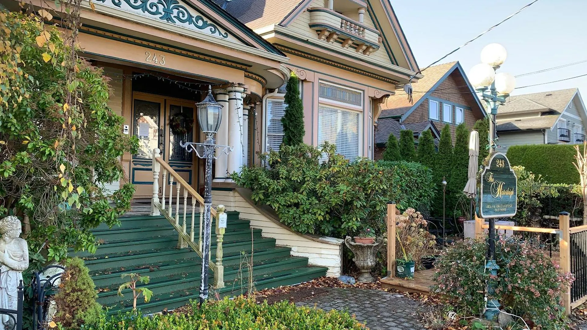 Haterleigh Heritage Inn Victoria Bed & Breakfast