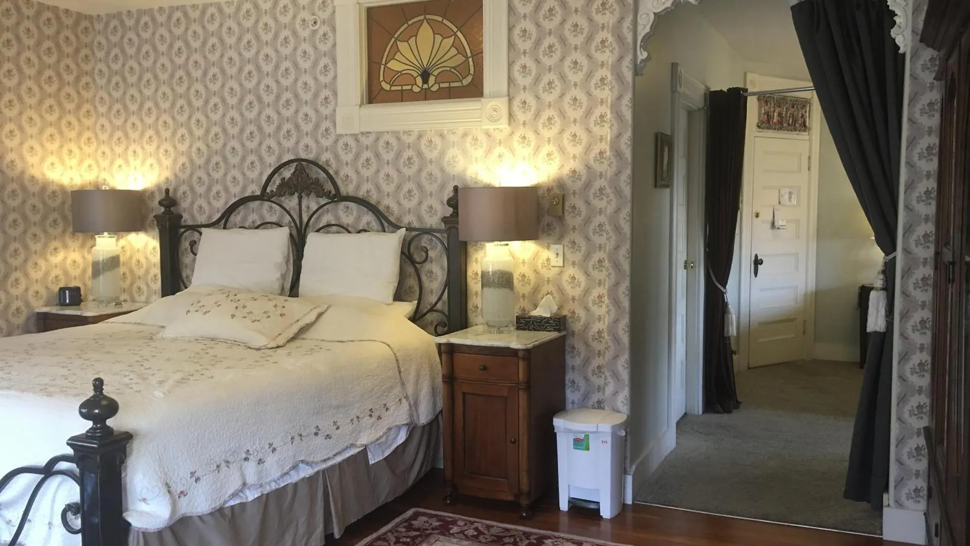 Bed & Breakfast Haterleigh Heritage Inn Victoria